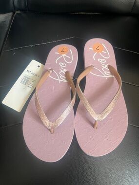Roxy NWT Pink Flip Flops